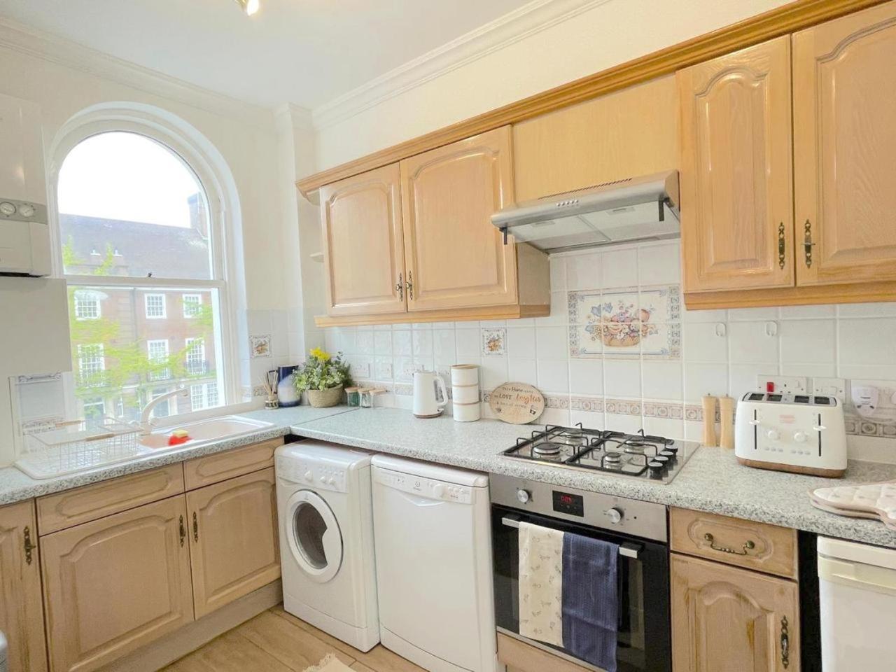 Luxury Apartment In Paddington London Exterior photo