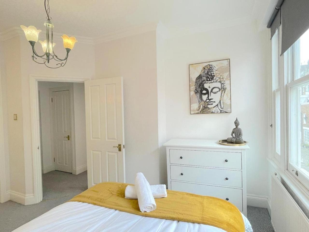 Luxury Apartment In Paddington London Exterior photo